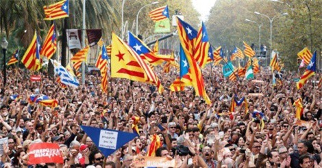 Tây Ban Nha hủy bỏ tuyên bố độc lập của Catalonia