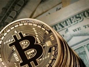 Giá trị tiền ảo bitcoin chạm kỷ lục mới