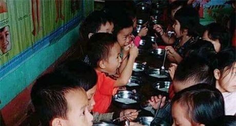 Họp kiểm điểm vụ bữa ăn của trẻ mầm non chỉ có miến luộc