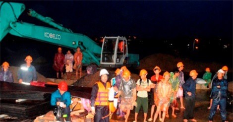 Quảng Nam: Giải cứu 131 công nhân bị mắc kẹt trong lũ 