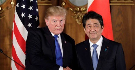 Trump khuyên Abe mua vũ khí Mỹ đối phó Triều Tiên, Nga lập tức lên tiếng 