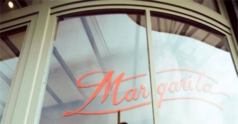 Nữ hoàng sắc đẹp Ngọc Duyên khoe ảnh cưới đẹp "hút hồn" ở Paris