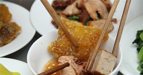 Nguy cơ nhiễm khuẩn HP từ thói quen ăn uống chung đụng 