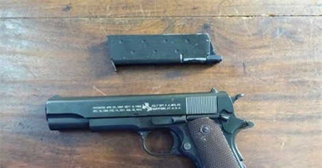 Nhóm thanh niên mang theo súng, mìn truy sát nhau như phim hành động