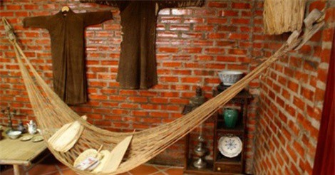 Thói quen nằm võng hơn 40 năm khiến bà cụ suýt tàn tật 