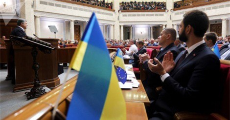 Quốc hội Ukraine cấm nghị sĩ phát biểu bằng tiếng Nga