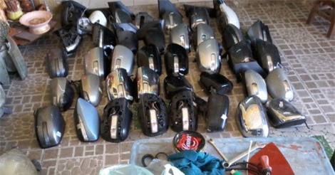 Tóm gọn kẻ bẻ trộm hàng loạt gương chiếu hậu ôtô