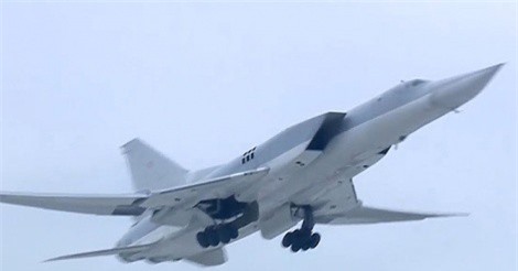 6 oanh tạc cơ Nga lại không kích IS gần Abu Kamal - Syria
