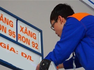 Giá xăng tăng mạnh vào ngày mai?