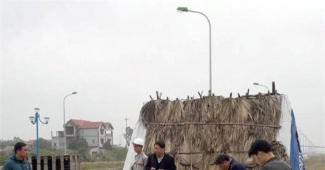 5 thanh niên táo tợn khống chế bảo vệ, cướp dây cáp điện ở công trường