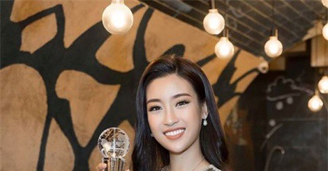 &#x110;&#x1ED7; M&#x1EF9; Linh l&#x1EA7;n &#x111;&#x1EA7;u xu&#x1EA5;t hi&#x1EC7;n sau ng&#xE0;y tr&#x1EDF; v&#x1EC1; t&#x1EEB; Miss World 2017
