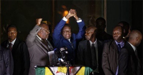 Cựu Phó Tổng thống Mnangagwa về Zimbabwe tuyên thệ nhậm chức