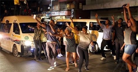 Mỹ: Ông Mugabe từ chức, cơ hội lịch sử cho người dân Zimbabwe