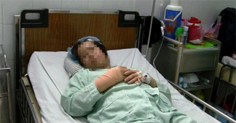 Ba côn đồ chém người đi đường để cướp tài sản