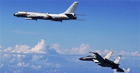 Bị tiêm kích Su-30 Nga đánh chặn ở Biển Đen, phi cơ Mỹ chao đảo