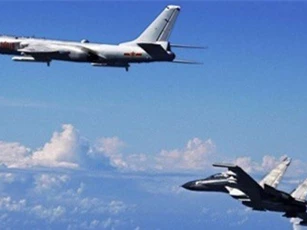 Bị tiêm kích Su-30 Nga đánh chặn ở Biển Đen, phi cơ Mỹ chao đảo