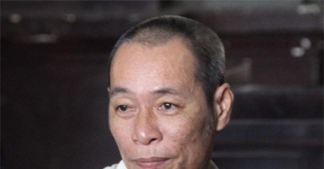 Bực tức chuyện gia đình, người chồng vũ phu ép vợ uống thuốc độc