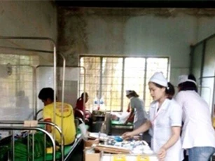 Đắk Lắk: Dự tiệc cưới, hơn 20 người nhập viện vì ngộ độc