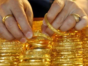 Giá vàng hôm nay (1/12): Biến động và lao dốc liên tiếp