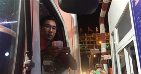BOT Cai Lậy “đối phó” với tài xế đòi tiền lẻ bằng cách nào?