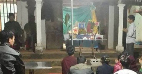 Con trai dùng búa sát hại bố đẻ vì bị chê rửa bát bẩn