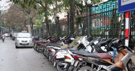 Đề xuất tăng gấp 2 lần giá trông giữ xe và gấp 3 lần phí thuê vỉa hè Hà Nội