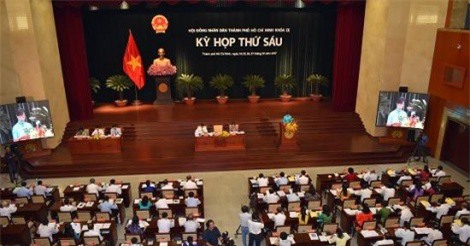 TP.HCM đề xuất thưởng tiền cho cán bộ nghỉ hưu sớm