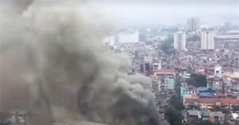 Clip: Toàn cảnh vụ cháy tại quán cà phê số 5 Phan Kế Bính, Hà Nội