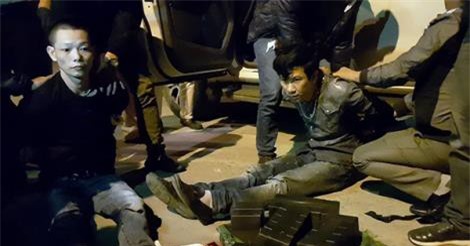 Bắt 2 đối tượng vận chuyển trái phép 47 bánh heroin