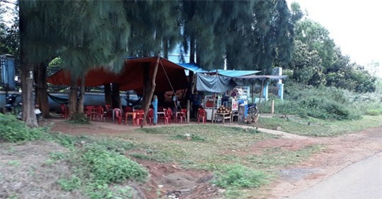 Nam học sinh lớp 10 bị bắn trước cổng trường