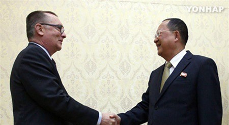 Phó Tổng thư ký LHQ hội đàm với Đại sứ Nga tại Triều Tiên