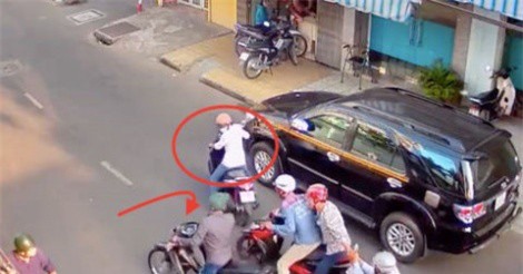 Băng nhóm táo tợn dùng súng đồ chơi cướp tài sản ở Sài Gòn