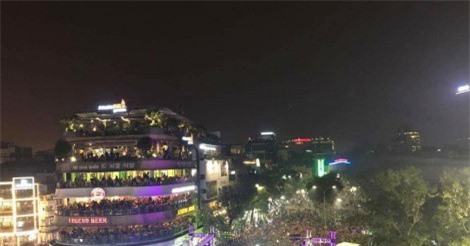 Mỹ Tâm cháy hết mình cùng 10.000 người hâm mộ trong đêm rét Hà Nội