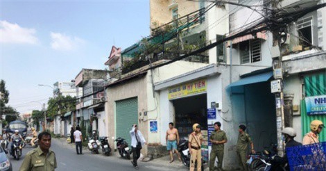 Phát hiện 2 vợ chồng cùng con ruột tử vong bất thường tại nhà riêng