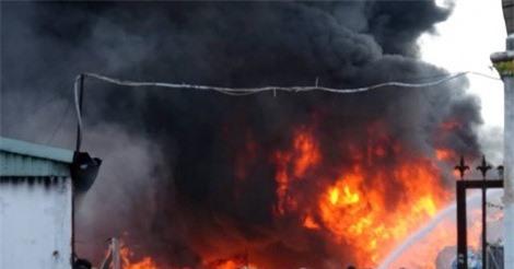 Toàn thành phố Vũng Tàu bị cắt điện do cháy lớn