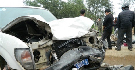 Vụ 3 người chết sau va chạm với xe biển xanh: Người trong cuộc lên tiếng