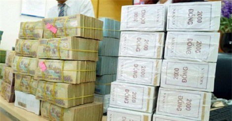 Loạn phí dịch vụ đổi tiền lẻ