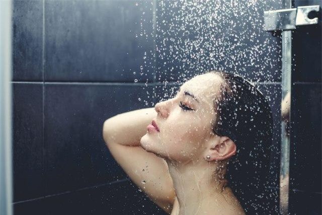 Những điều cần lưu ý khi tắm rửa mùa lạnh