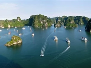 Giải pháp nào để du lịch Quảng Ninh cất cánh