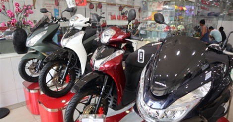 Giá xe máy mùa sát Tết - Honda đội 20 triệu, Yamaha giảm 1-2 triệu