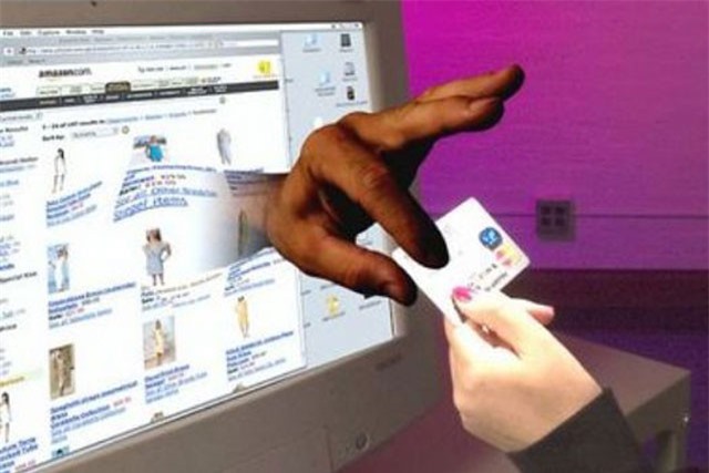 Lừa đảo qua mạng xã hội: Kẻ gian tinh vi hay người bị hại dễ lừa?