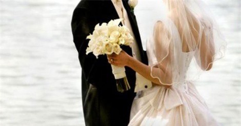 Chi 30 triệu tổ chức đám cưới, thiếu gia đất Cảng thu về 3 tỷ tiền mừng