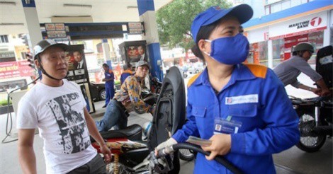 Giảm nhẹ "xả" quỹ bình ổn, xăng dầu giữ giá ổn định