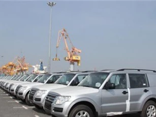 Lượng ôtô nhập khẩu tăng đột biến tại Việt Nam