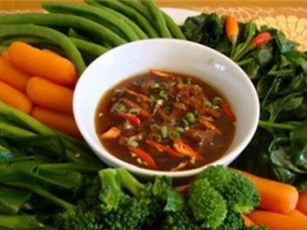 8 thực phẩm giúp bạn thoát khỏi bệnh viêm họng, cảm sốt