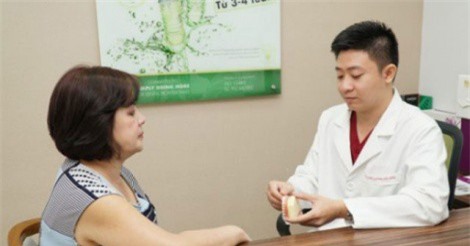 Nữ Việt kiều Mỹ chi tiền tỷ để trồng răng toàn hàm