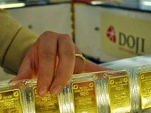 Giá vàng hôm nay 22/12: Vàng tiếp tục leo dốc