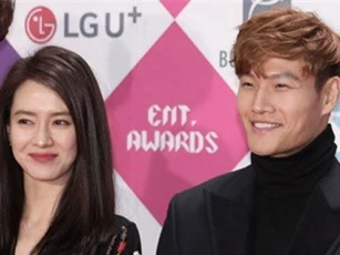 Song Ji Hyo chính thức lên tiếng về tin đồn hẹn hò Kim Jong Kook