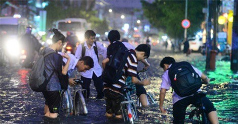 THỜI TIẾT NGÀY 26/12: Bão số 16 suy yếu, Nam Trung Bộ mưa to 3 ngày