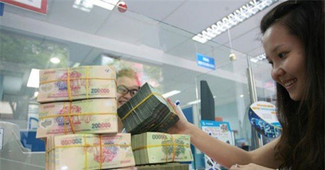 Hé lộ mức thưởng tết 2018: Ngân hàng, bất động sản được thưởng "khủng"?